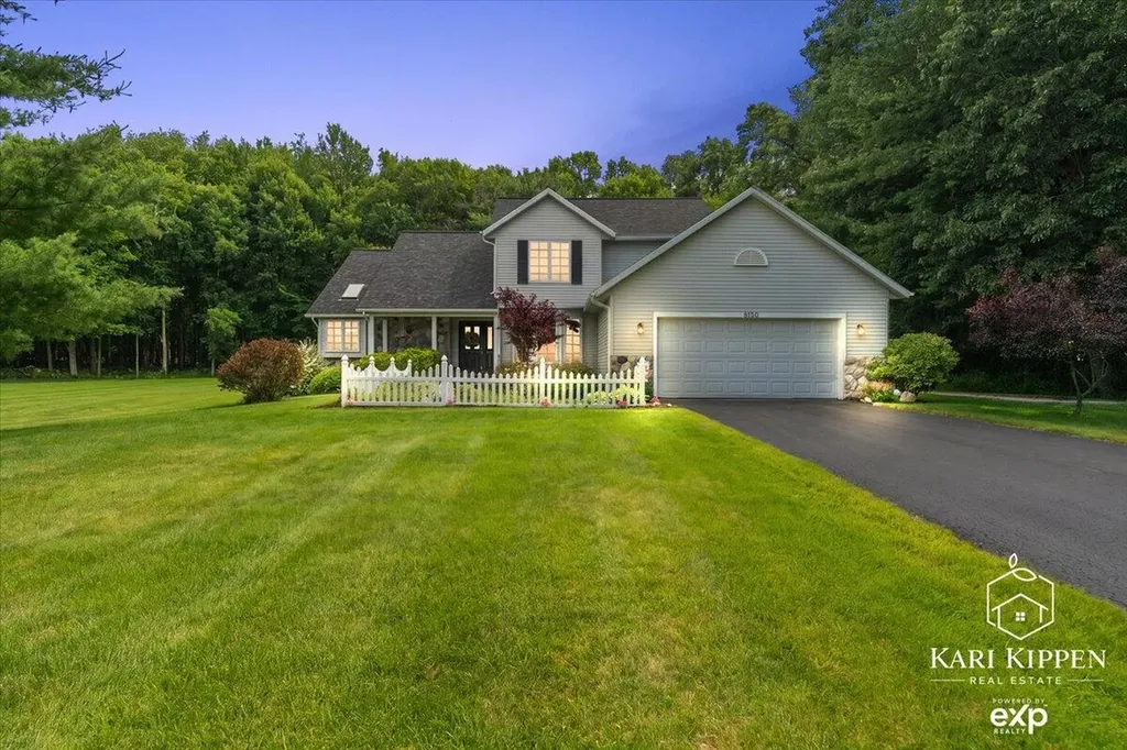 8150 Country Pine Drive SE Caledonia Township MI 49302