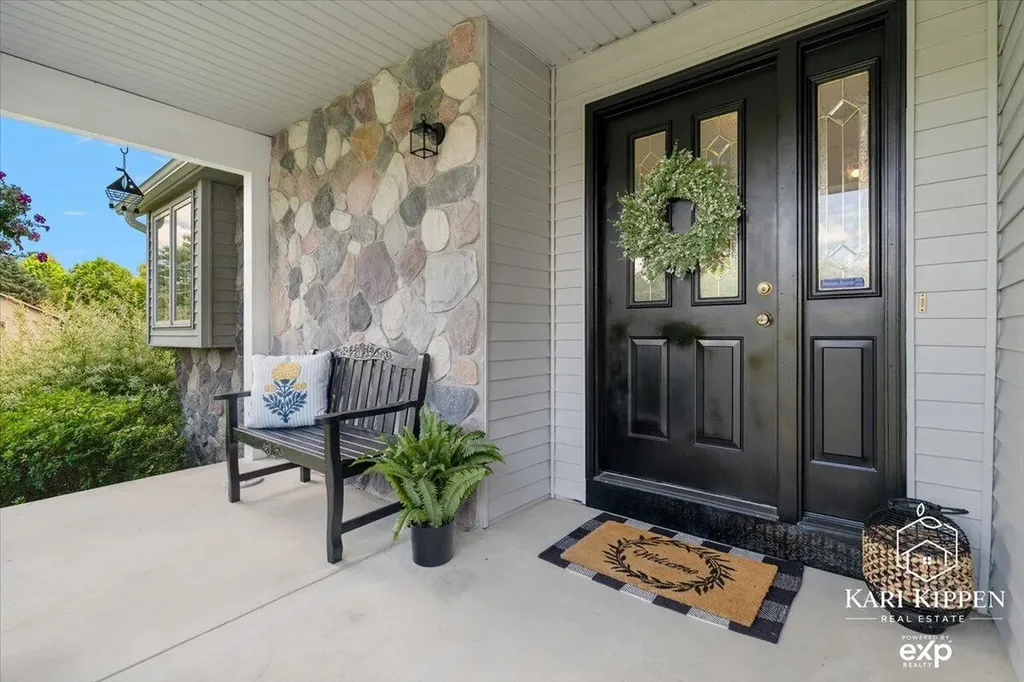 8150 Country Pine Drive SE Caledonia Township MI 49302
