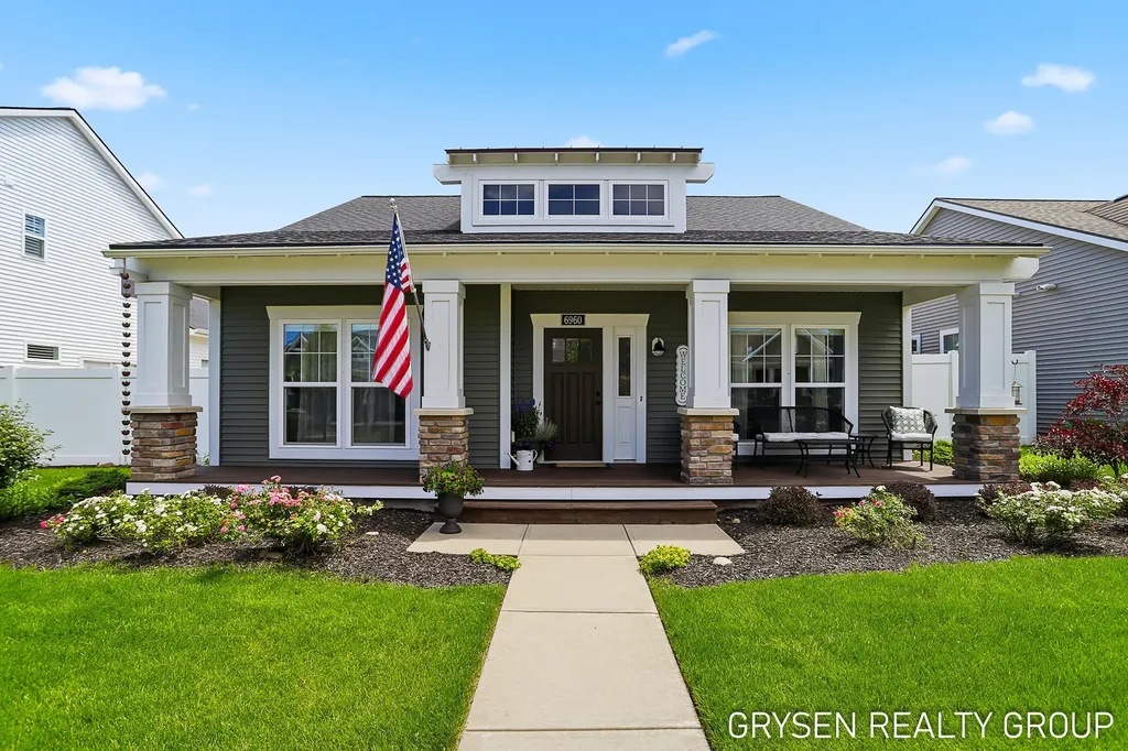6960 E Cottage Lane Cannon Township MI 49341