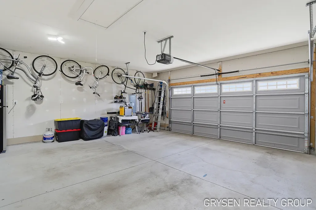6960 E Cottage Lane Cannon Township MI 49341