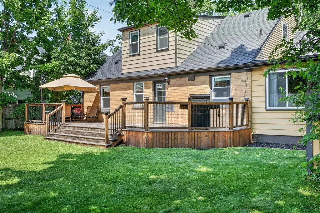 2507 Linden Avenue SE Grand Rapids City MI 49507