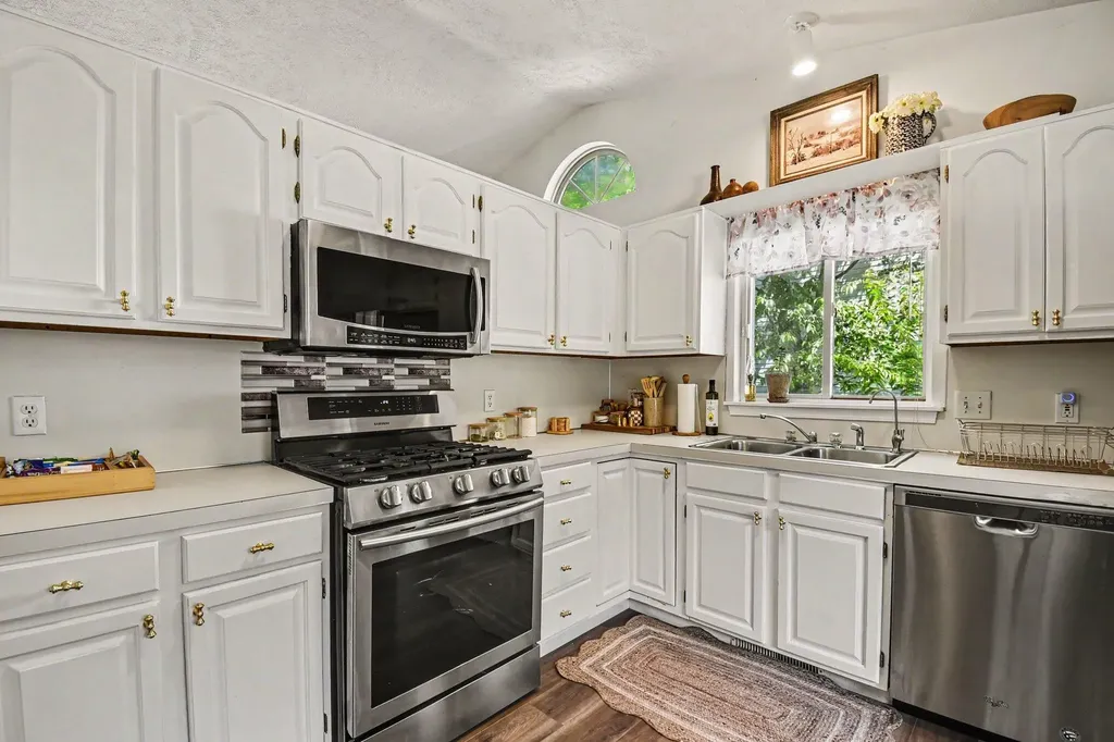 859 Summer Creek Court SE Kentwood City MI 49508