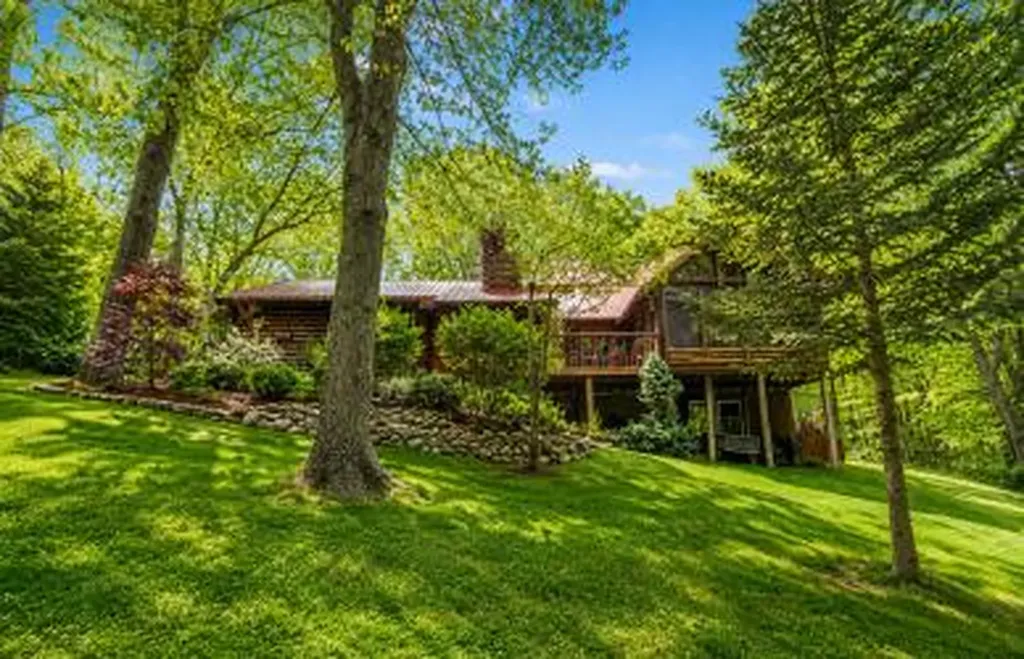 15295 E B Avenue Ross Township MI 49012