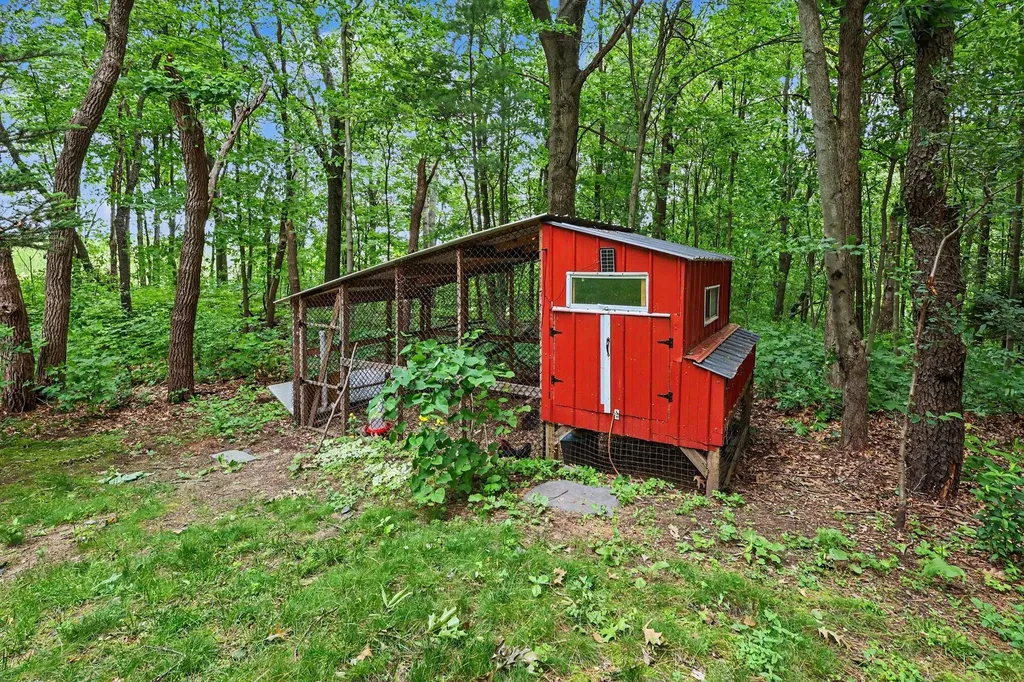15295 E B Avenue Ross Township MI 49012