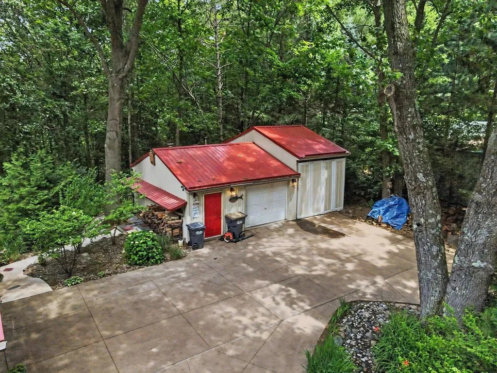 15295 E B Avenue Ross Township MI 49012