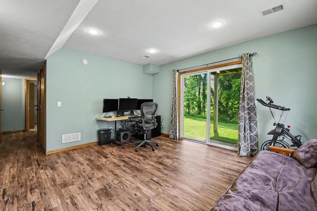 3540 Breezewood Drive SE Kentwood City MI 49512