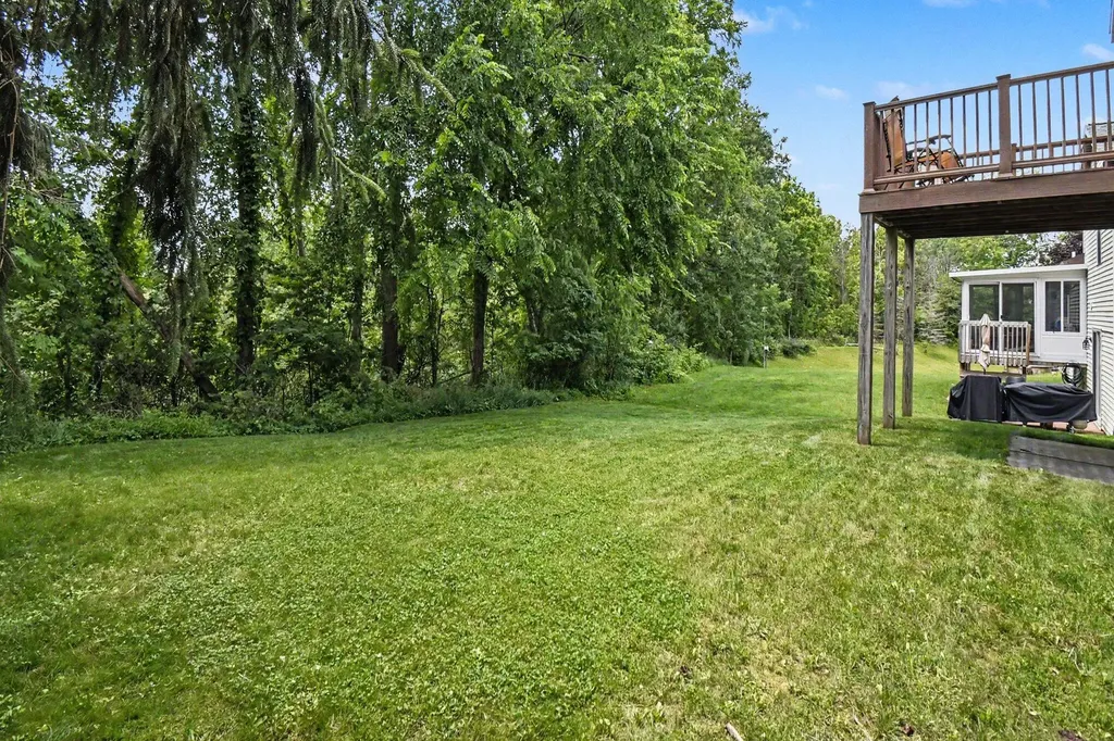 3540 Breezewood Drive SE Kentwood City MI 49512