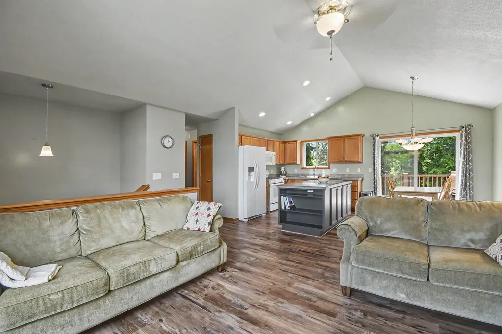 3540 Breezewood Drive SE Kentwood City MI 49512