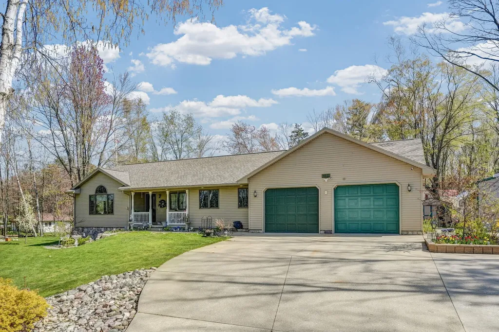 6304 Avon Lane Clam Lake Township MI 49601
