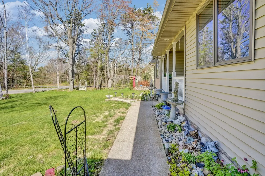 6304 Avon Lane Clam Lake Township MI 49601