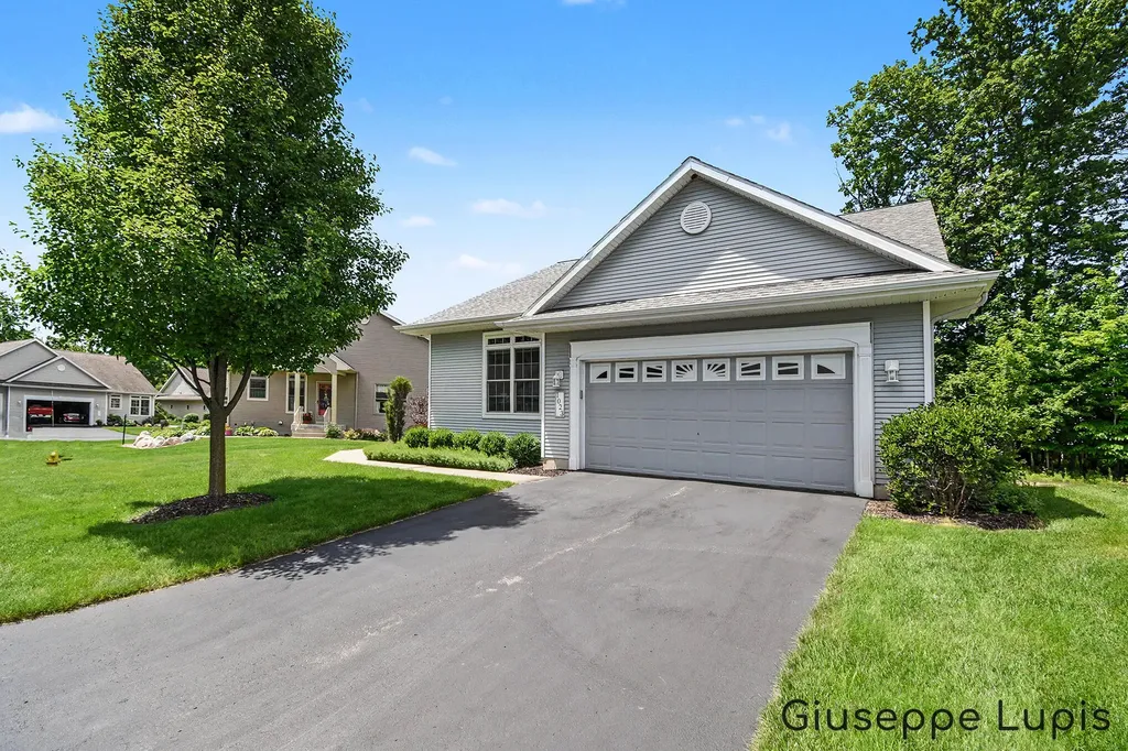 1023 Kensington Street NW Walker City MI 49534