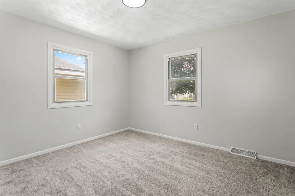 3276 Lombard Street SW Grandville City MI 49418