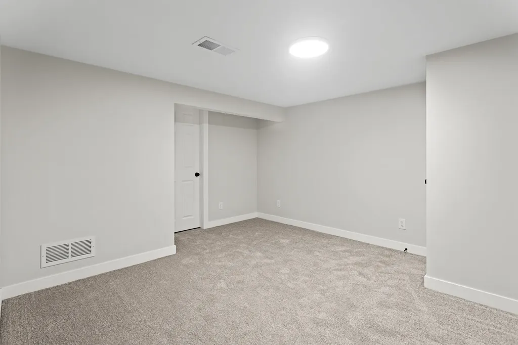 3276 Lombard Street SW Grandville City MI 49418