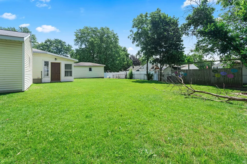 3276 Lombard Street SW Grandville City MI 49418