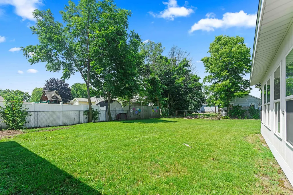 3276 Lombard Street SW Grandville City MI 49418