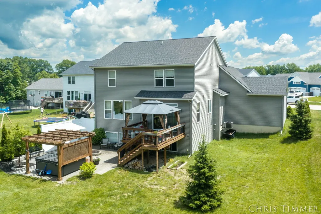 12717 Riverton Road Grand Haven Charter Township MI 49417