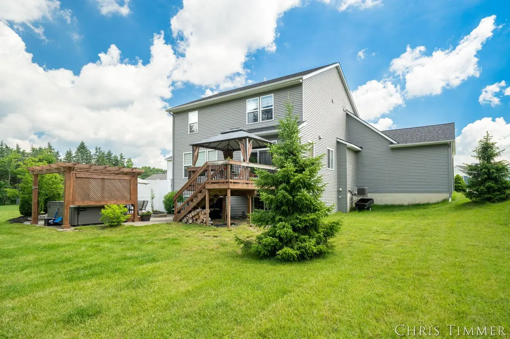 12717 Riverton Road Grand Haven Charter Township MI 49417