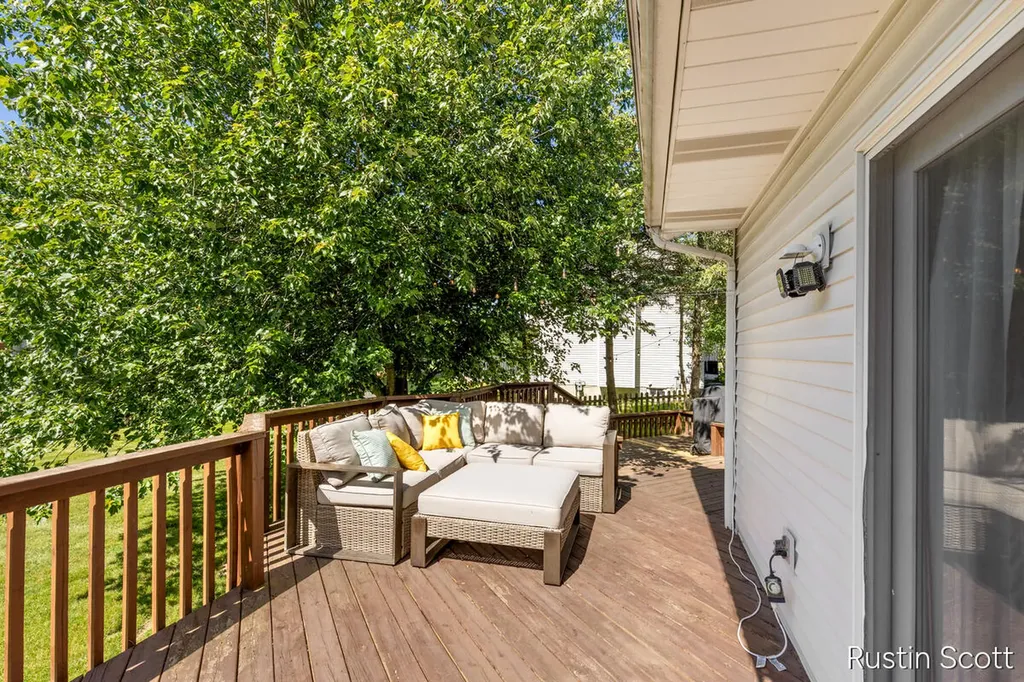 2680 Burgen Court NE Grand Rapids Charter Township MI 49525