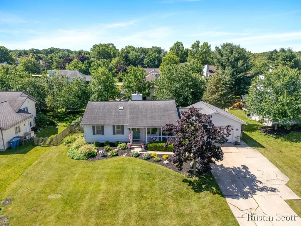 2680 Burgen Court NE Grand Rapids Charter Township MI 49525