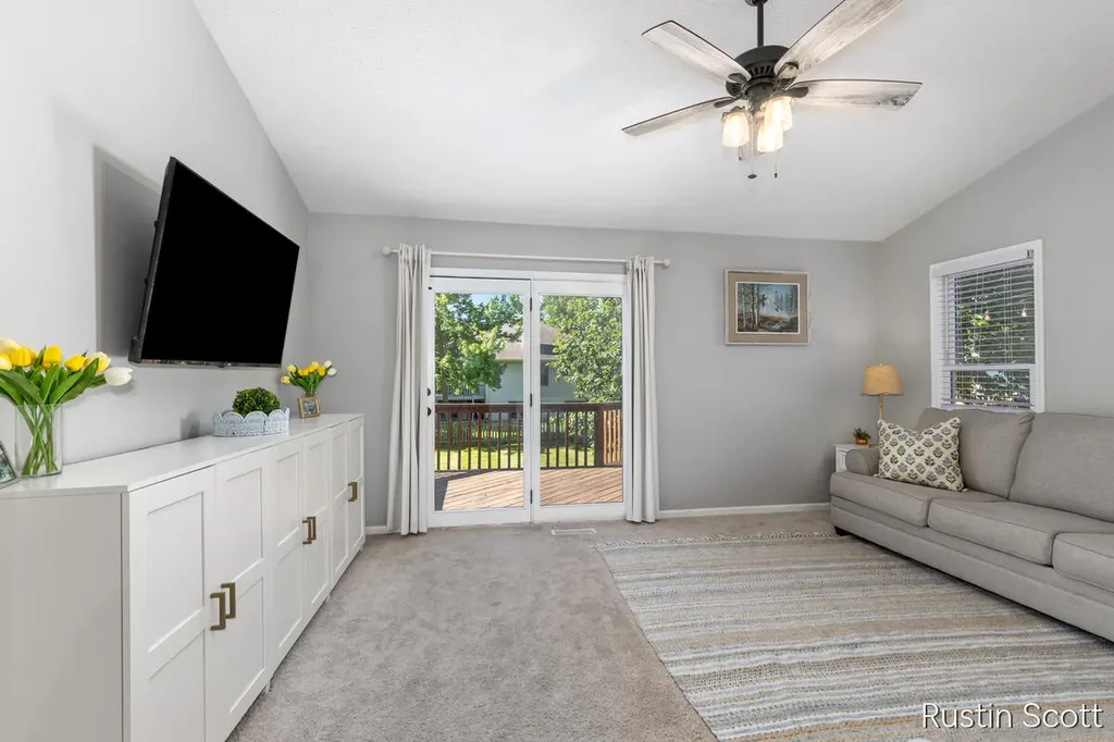 2680 Burgen Court NE Grand Rapids Charter Township MI 49525