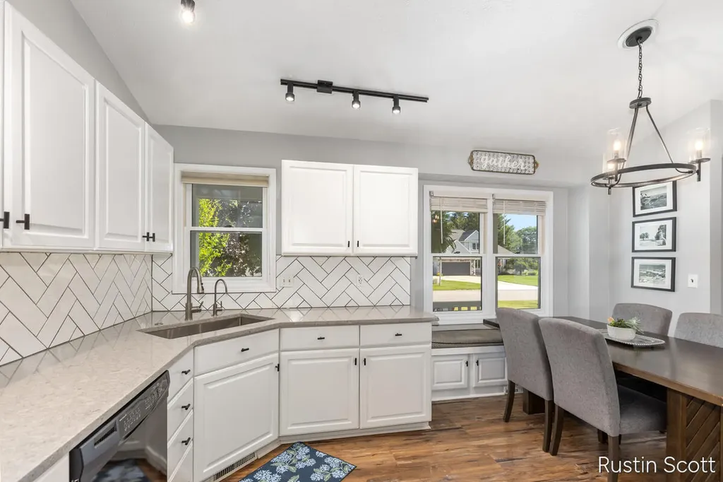 2680 Burgen Court NE Grand Rapids Charter Township MI 49525