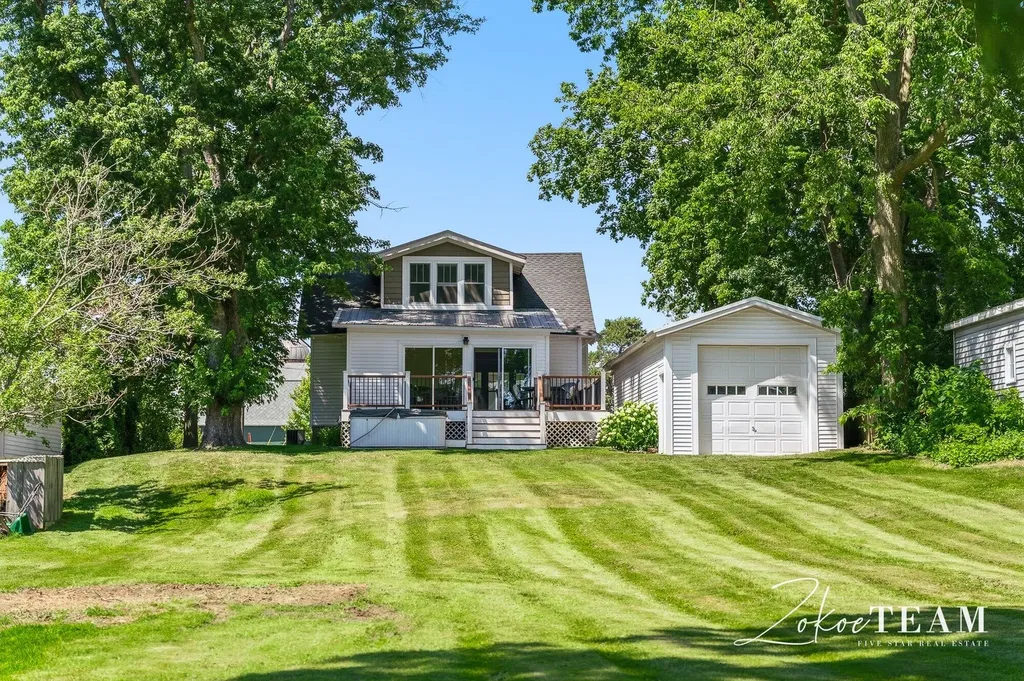 6540 Leonard Street Polkton Charter Township MI 49404