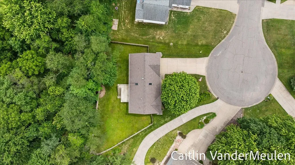 11484 Cameron Avenue Allendale Charter Township MI 49401