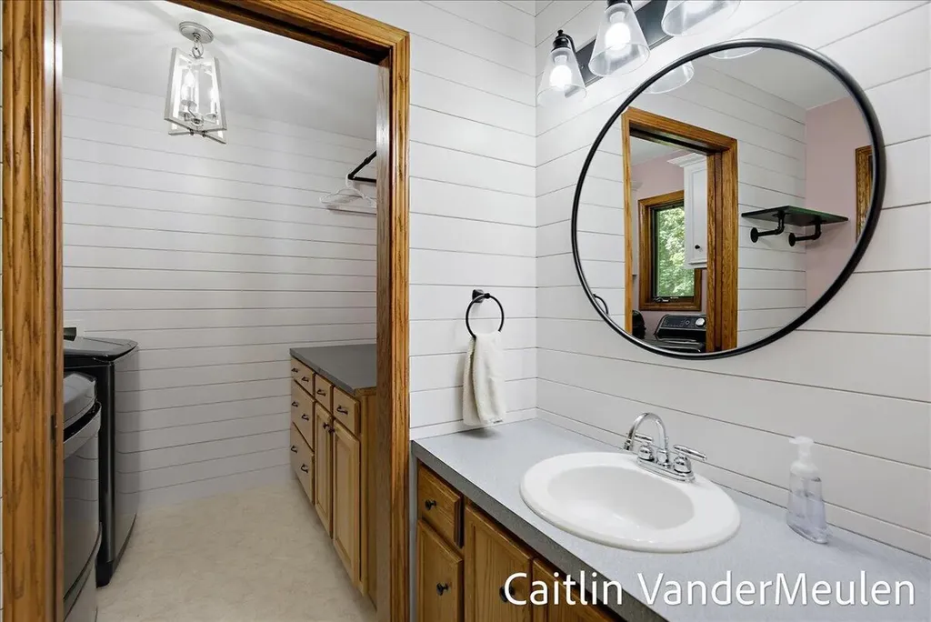 11484 Cameron Avenue Allendale Charter Township MI 49401