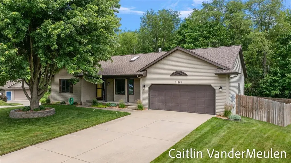11484 Cameron Avenue Allendale Charter Township MI 49401