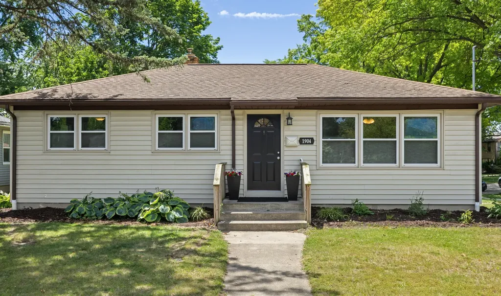 1904 Griggs Street SE Grand Rapids City MI 49506