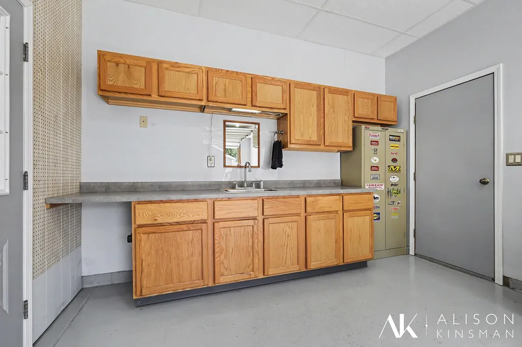 3714 Oskalossa Drive SW Grandville City MI 49418