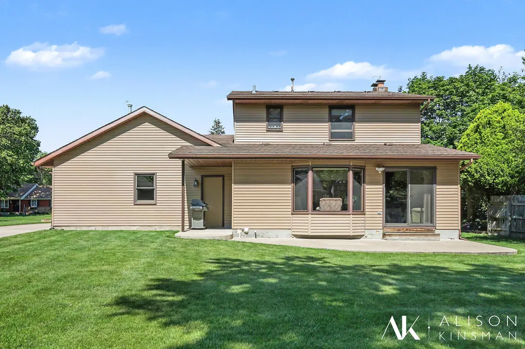 3714 Oskalossa Drive SW Grandville City MI 49418