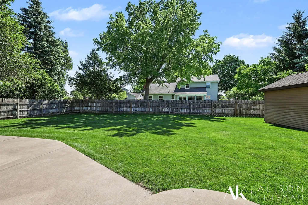 3714 Oskalossa Drive SW Grandville City MI 49418