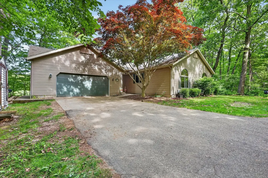 1286 Bridge Road Allegan Township MI 49010