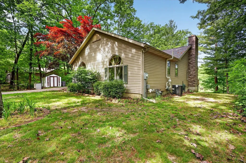 1286 Bridge Road Allegan Township MI 49010