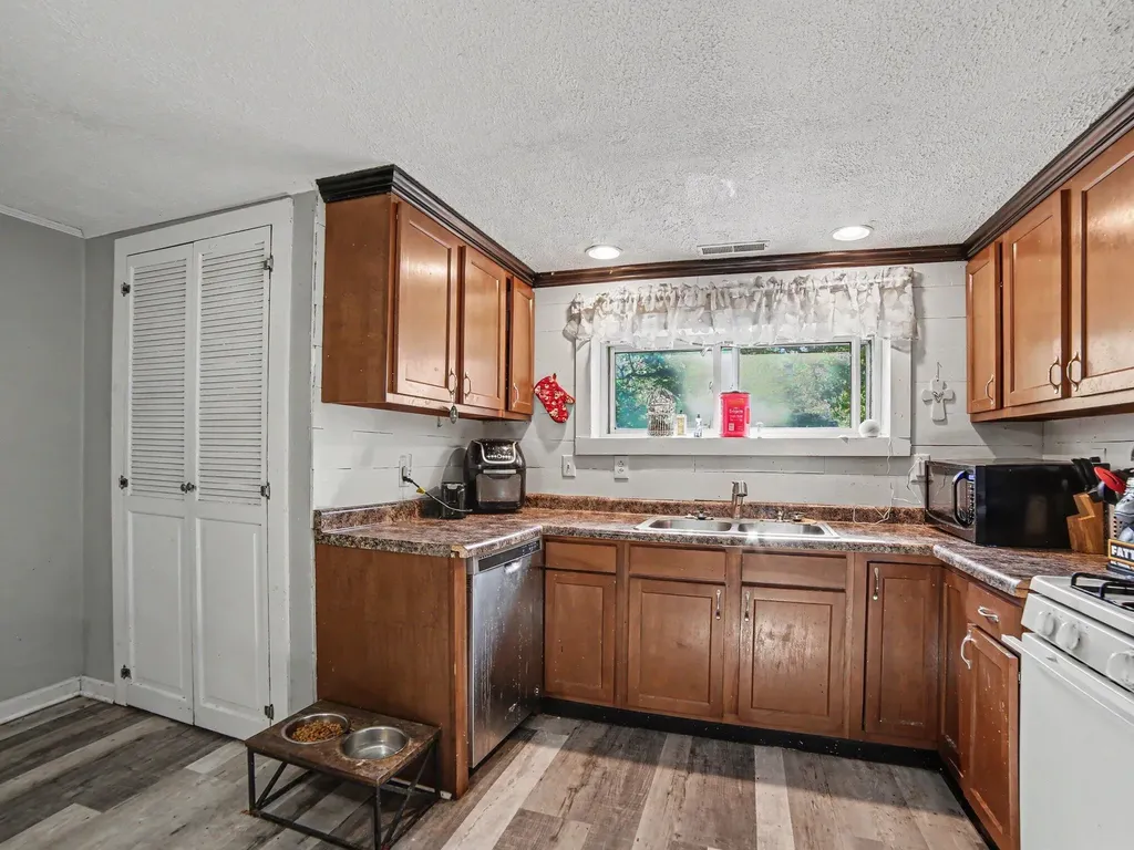 62 S Stewart Street Egelston Township MI 49442