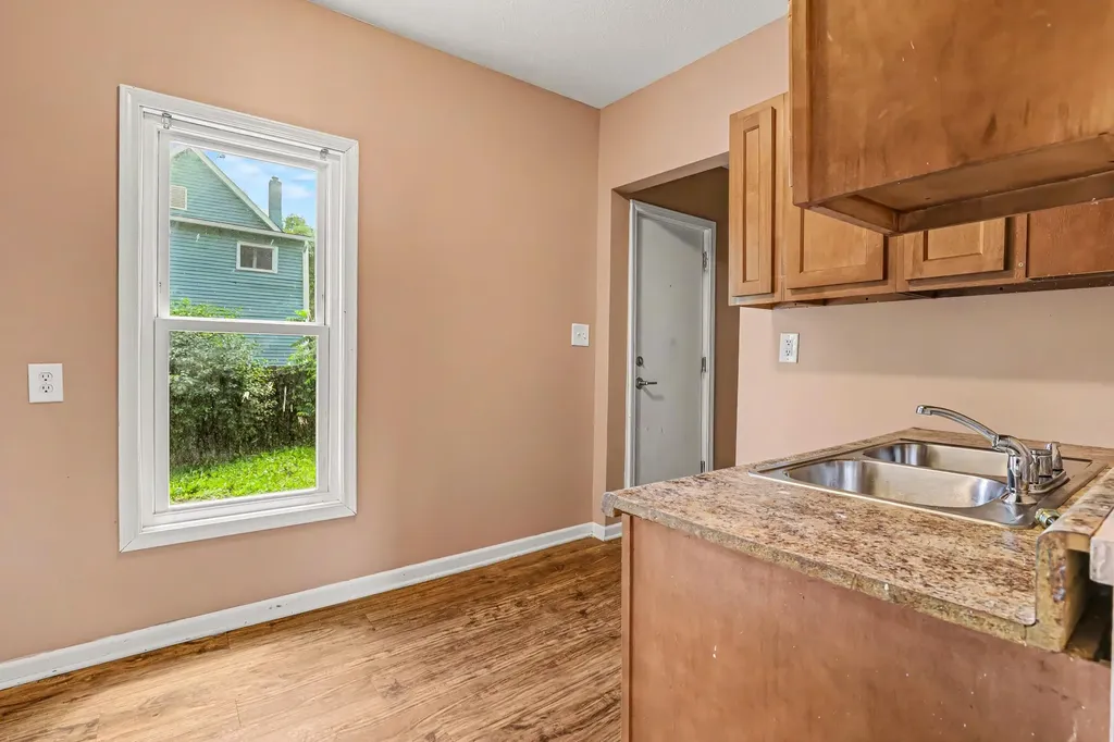 740 12th Street NW Grand Rapids City MI 49504