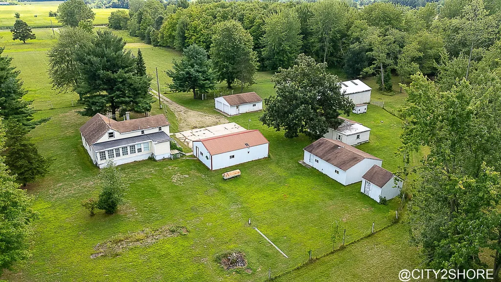9905 52nd Avenue Allendale Charter Township MI 49401