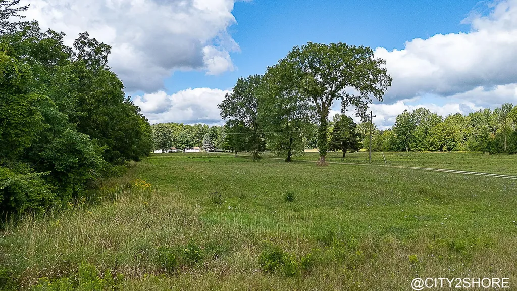 9905 52nd Avenue Allendale Charter Township MI 49401