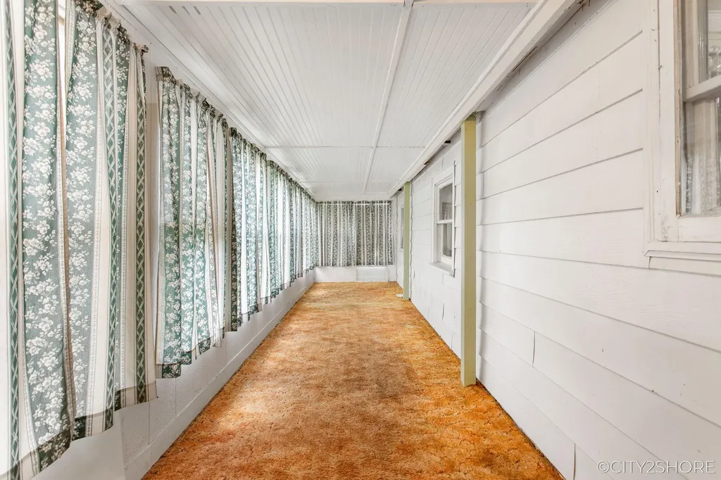 9905 52nd Avenue Allendale Charter Township MI 49401