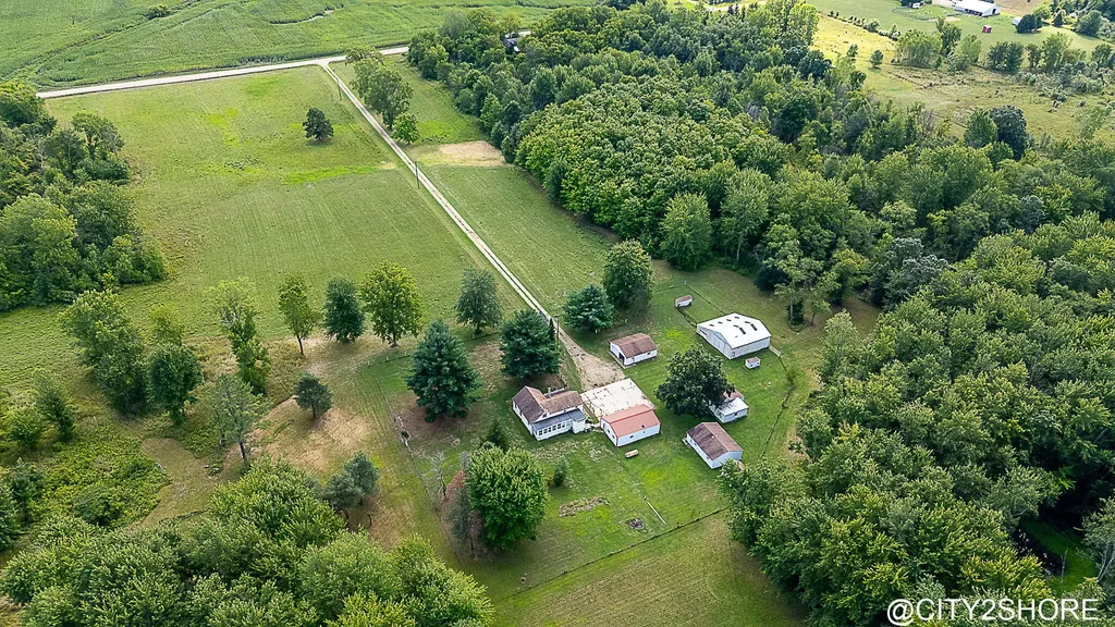 9905 52nd Avenue Allendale Charter Township MI 49401