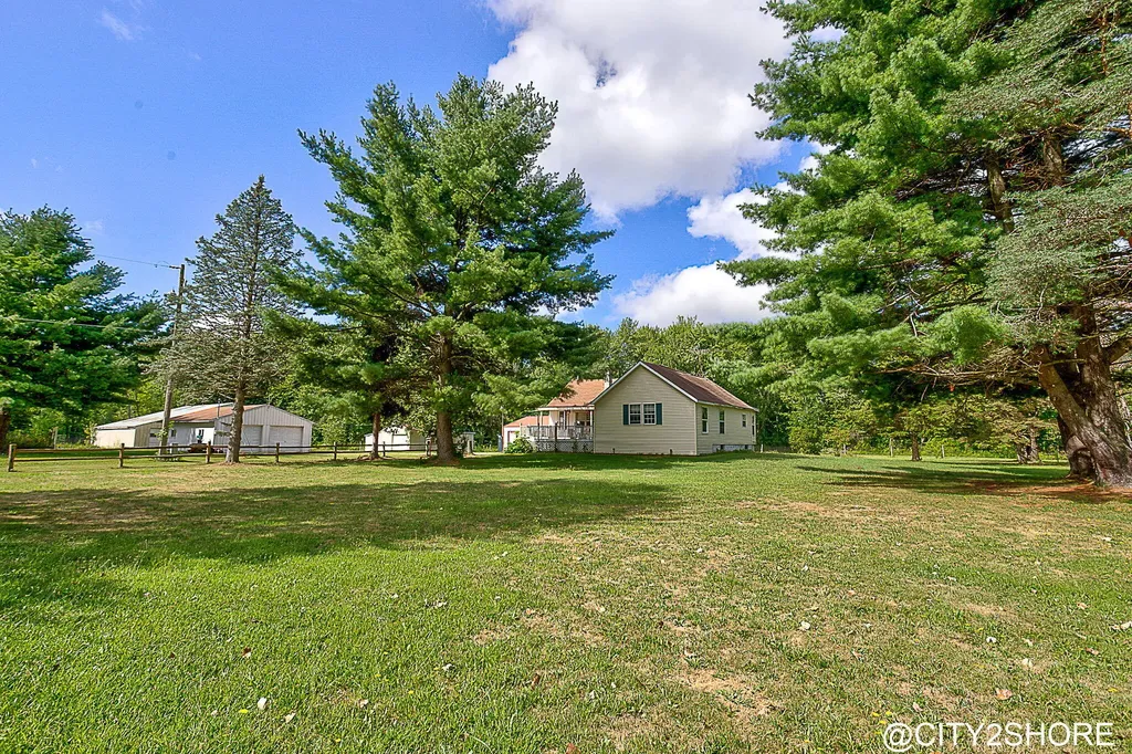 9905 52nd Avenue Allendale Charter Township MI 49401