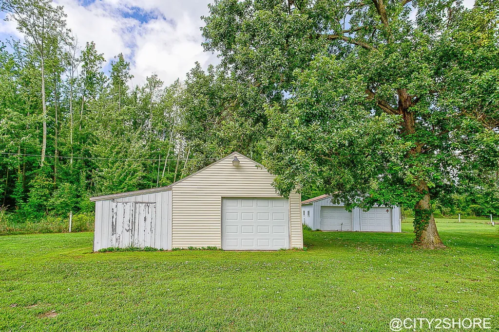 9905 52nd Avenue Allendale Charter Township MI 49401