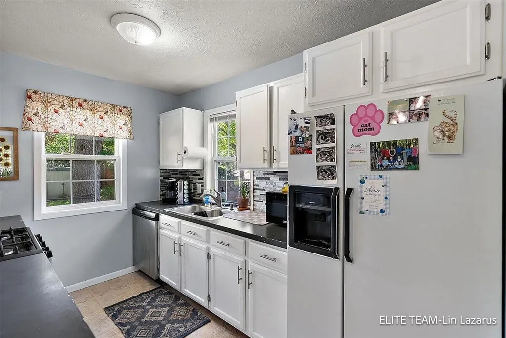 736 Cass Avenue SE Grand Rapids City MI 49503