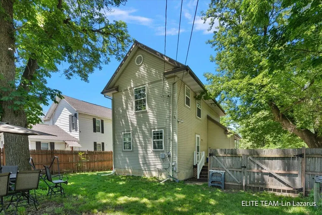 736 Cass Avenue SE Grand Rapids City MI 49503