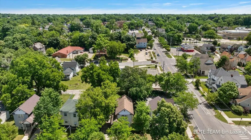 736 Cass Avenue SE Grand Rapids City MI 49503