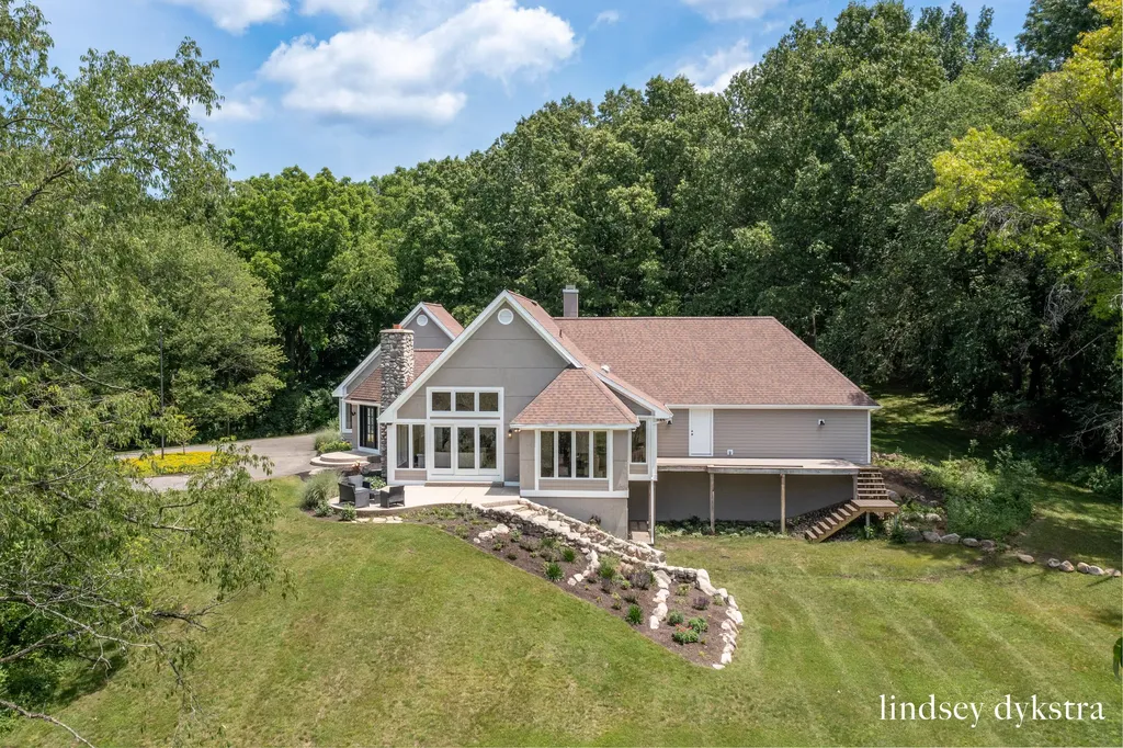 7718 Burrstone Drive SE Caledonia Township MI 49316