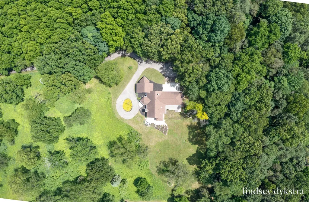 7718 Burrstone Drive SE Caledonia Township MI 49316