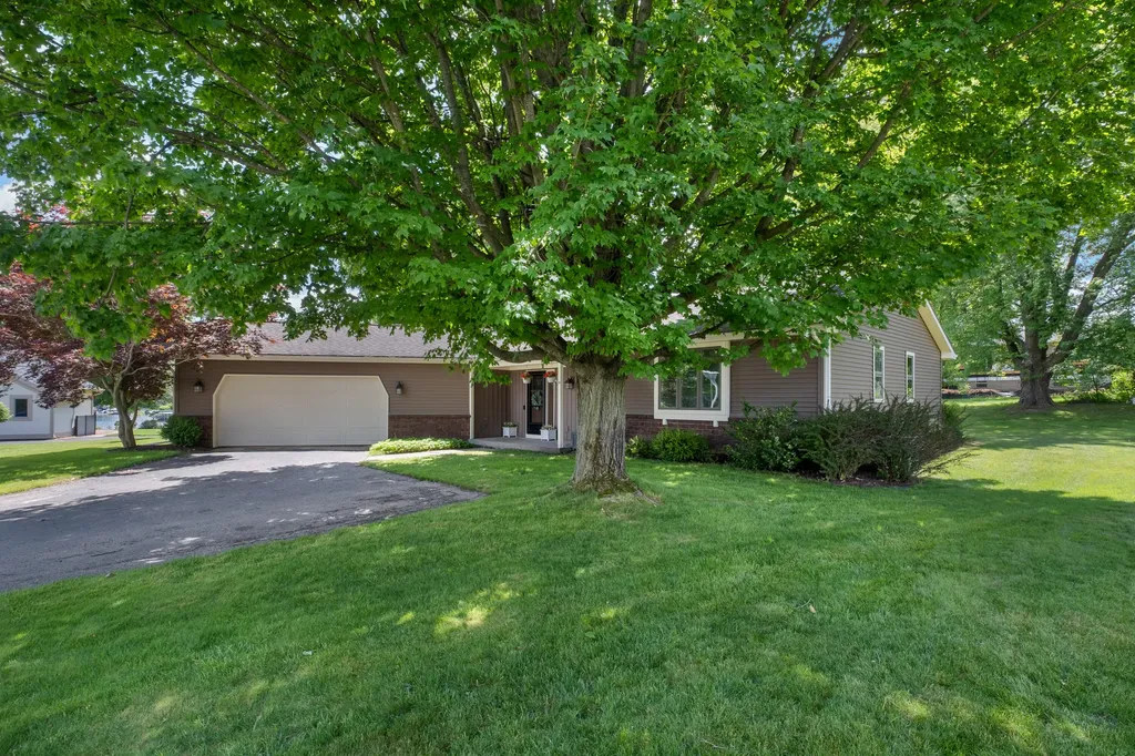 6900 Vista Grande Drive NE Cannon Township MI 49341