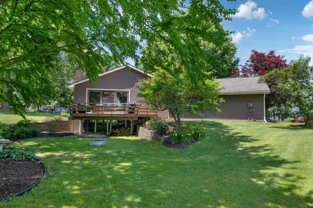 6900 Vista Grande Drive NE Cannon Township MI 49341